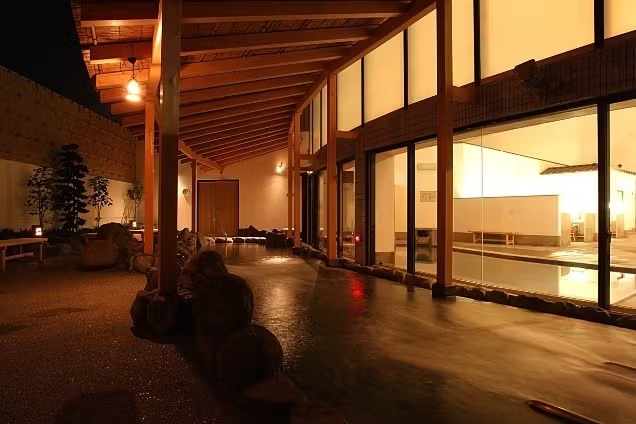 【親子での来館でお得！】はだの・湯河原温泉 万葉の湯 入館チケットの写真