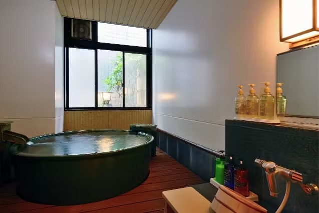 【親子での来館でお得！】はだの・湯河原温泉 万葉の湯 入館チケットの写真