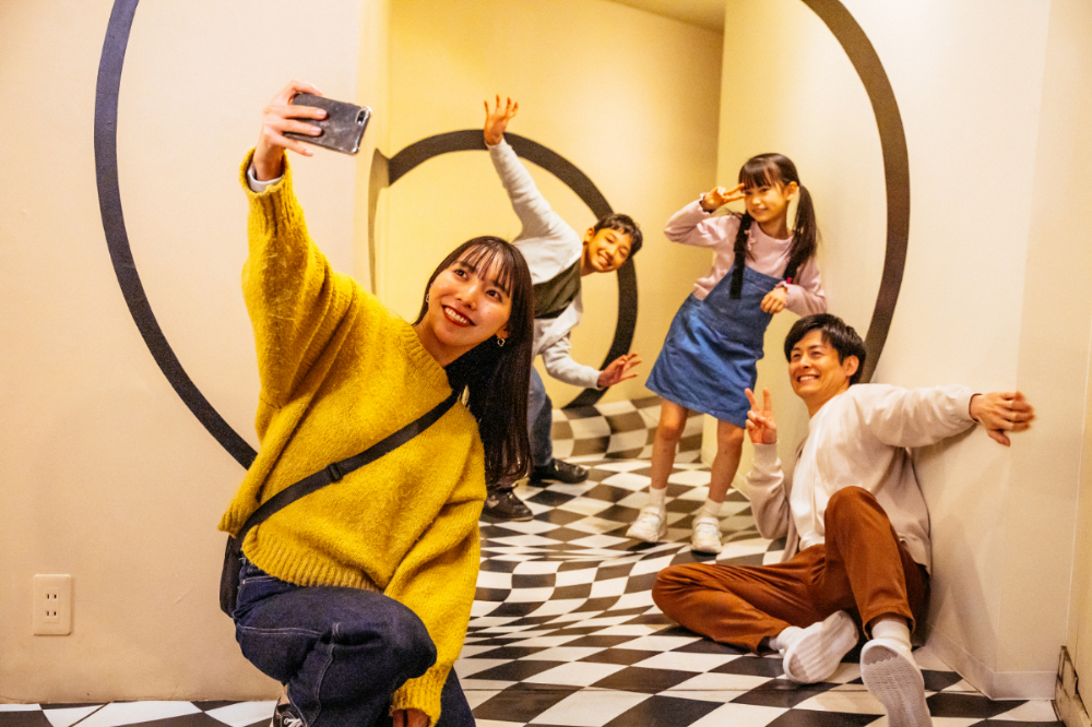 【200円割引／３館共通引換券】3館全てに入館可能、お得な割引共通券の写真