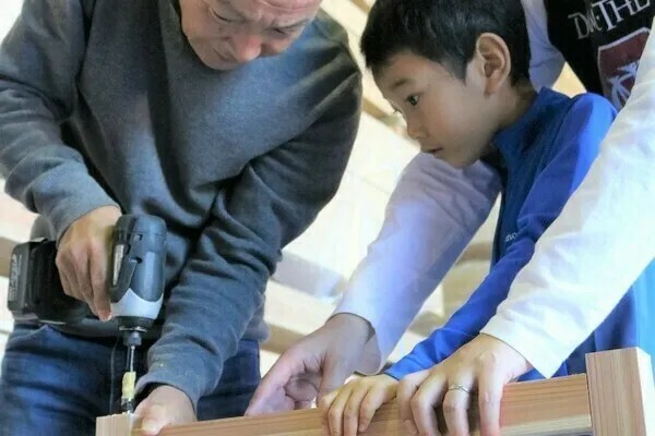 6歳になったら机を作ろう！机作り体験 in京都の写真