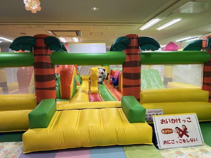ふわふわアスレチック