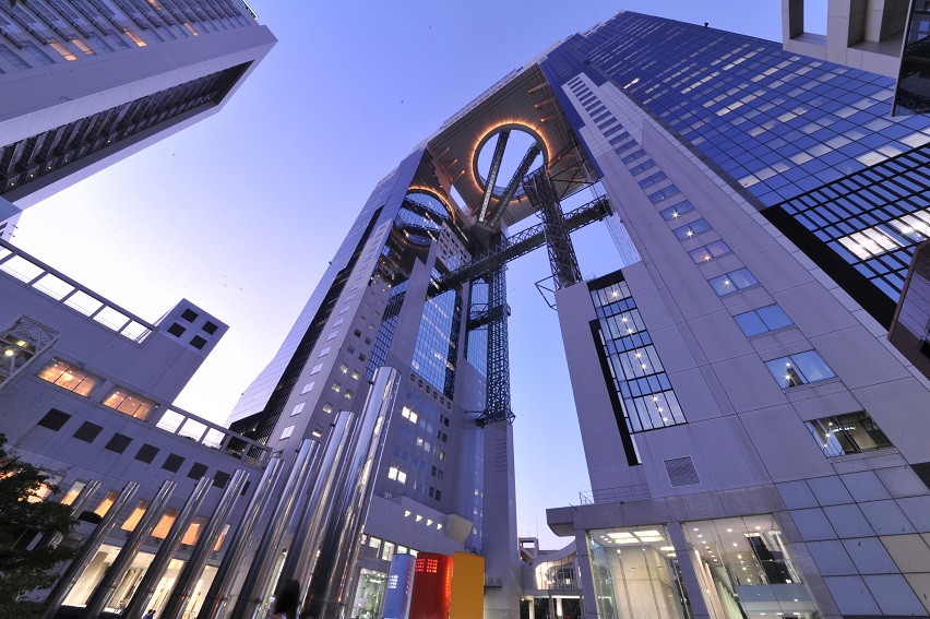 【250円割引】絹谷幸二 天空美術館　前売り電子入館引換券＋天空ソーダ付きの写真