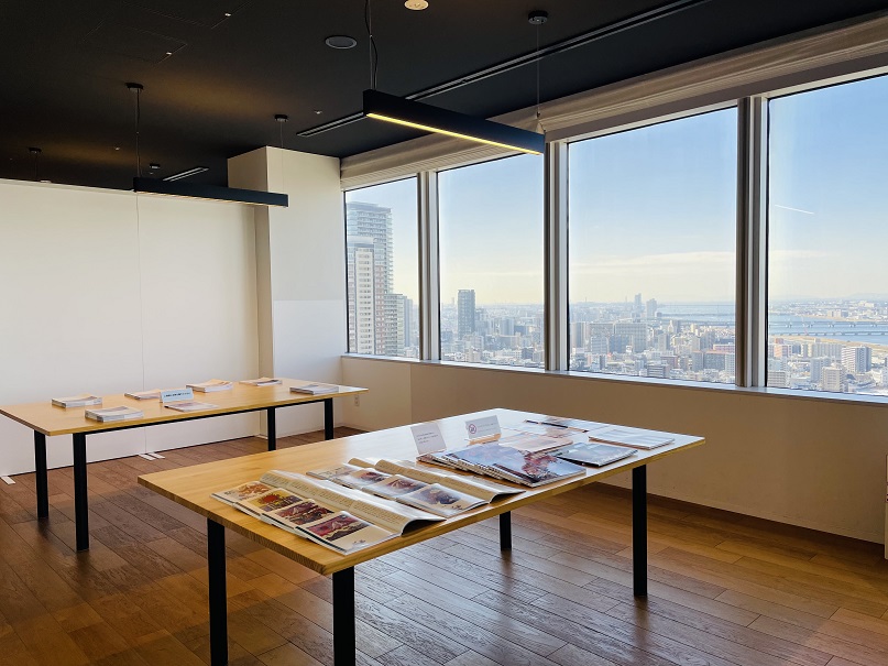 【250円割引】絹谷幸二 天空美術館　前売り電子入館引換券＋赤富士ソーダ付きの写真