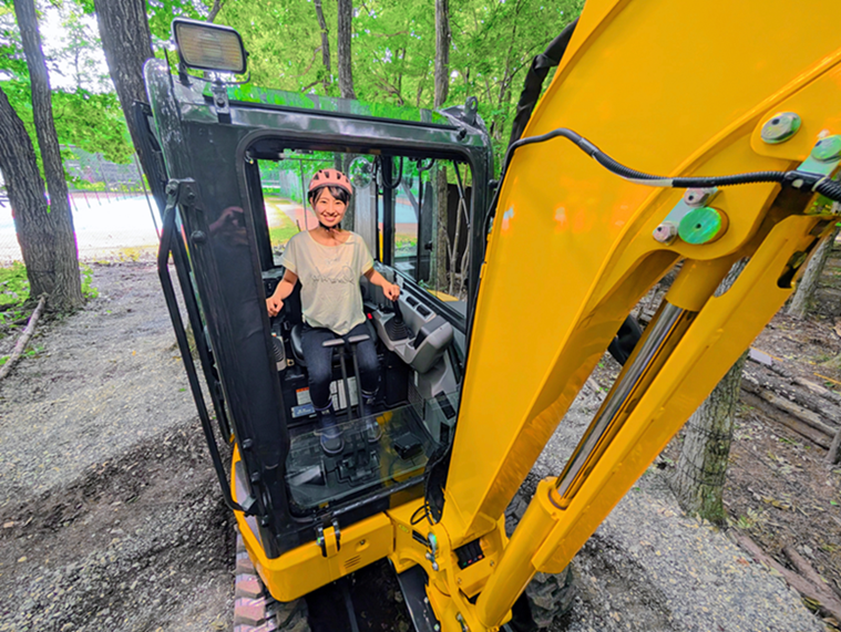 しっかりマシンを操って土を掘れた時の感動はひとしお!