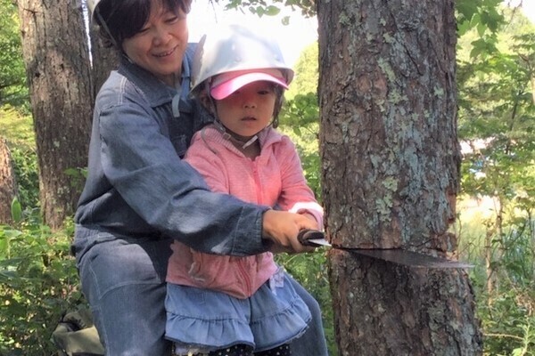 6歳になったら机を作ろう！木こり＆机作り体験 in長野の写真