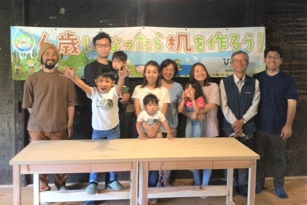 6歳になったら机を作ろう！木こり＆机作り体験 in長野の写真