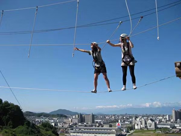 【いこーよ限定割引き】＼4歳～初心者OK／地上8mのアドベンチャー＋ZIPライン（200m）コース♪の写真