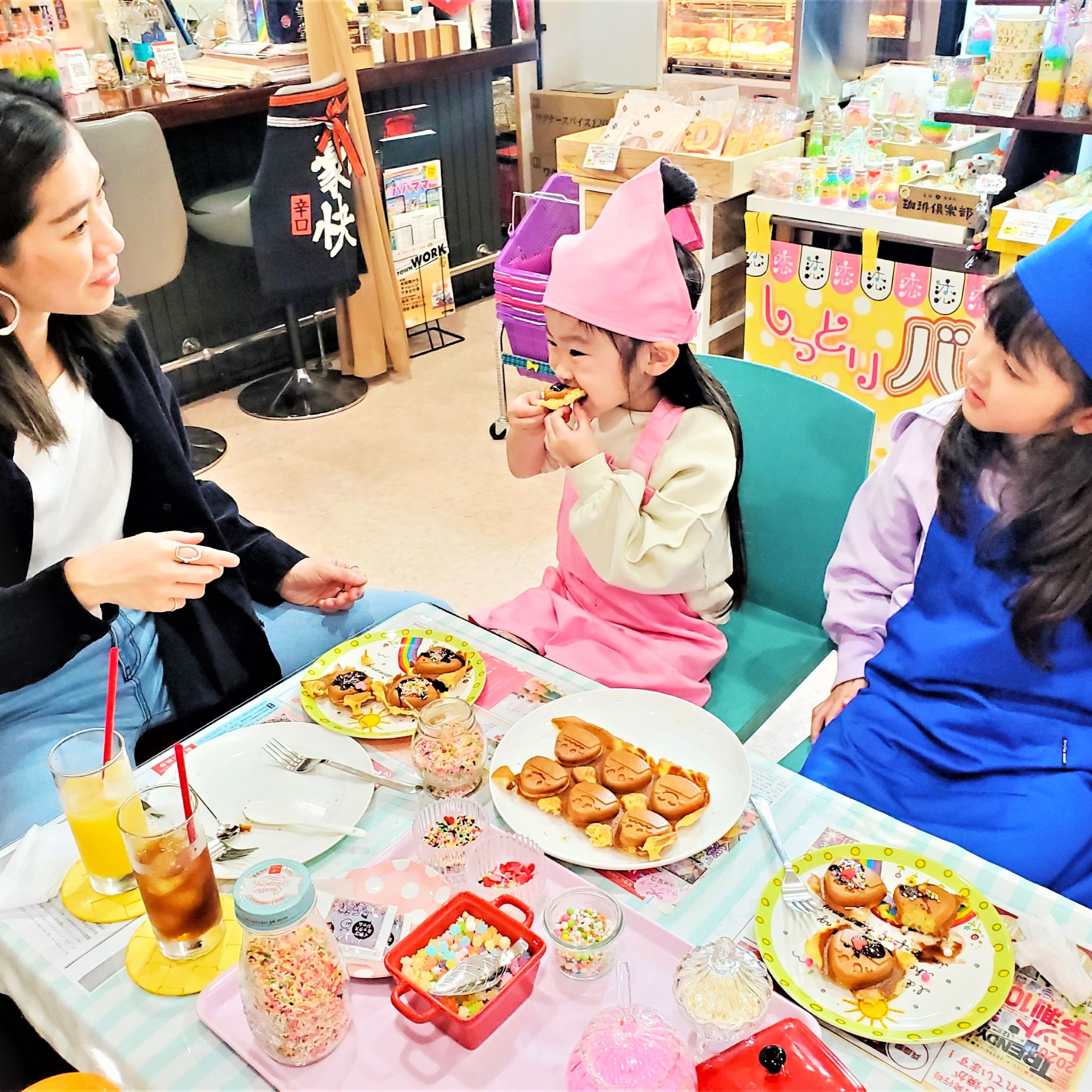 店舗限定☆恋むすび焼き手焼き職人体験【Webチケット限定！選べるクーポン付き】の写真