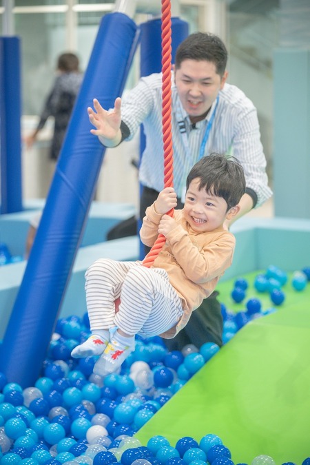 【平日券：初回利用限定】ピュアキッズ名取 大型室内公園 1日遊び放題フリーチケットの写真