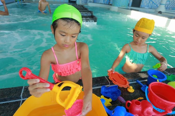 お子様用に、水遊びおもちゃもあります♪