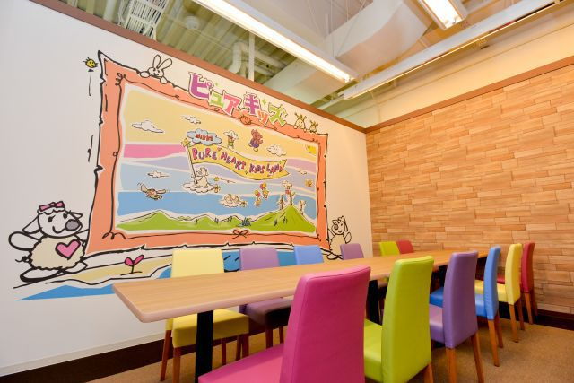 お誕生日会やお友達同士の集まりにご利用いただける「パーティルーム」
＊ご予約をご希望のお客様は前日までにお電話くださいませ。（なお、長期休暇期間等はご予約できない場合も御座います）