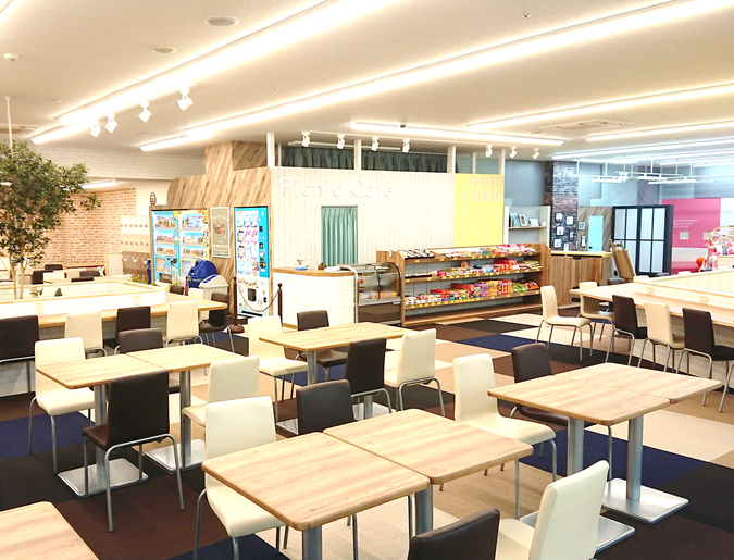 【平日券:初回利用限定】ピュアキッズ千住 大型室内公園 1日遊び放題フリーチケットの写真