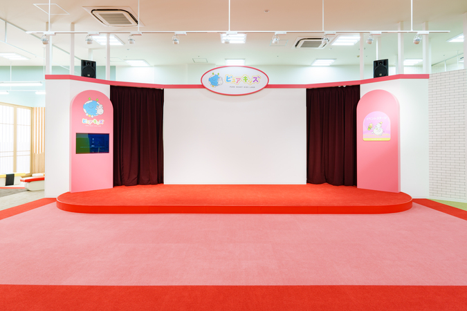 【休日券：初回利用限定】ピュアキッズ浜松 大型室内公園 1日遊び放題フリーチケットの写真