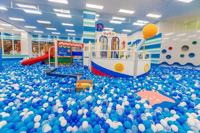 【休日限定/初回利用限定】ピュアキッズ大垣 大型室内公園 1日遊び放題フリーチケットの写真