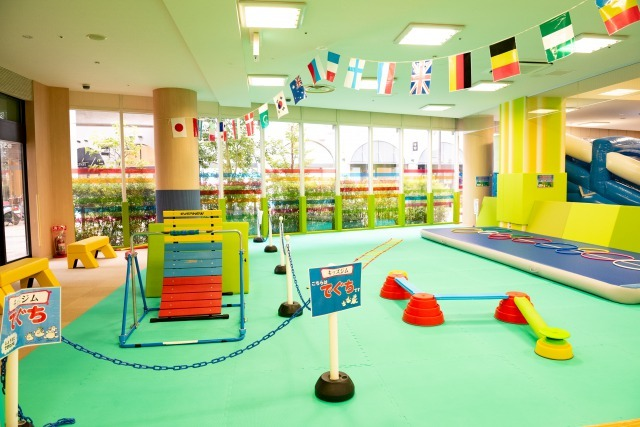 【平日限定/初回利用限定】ピュアキッズ伏見桃山 大型室内公園 1日遊び放題フリーチケットの写真