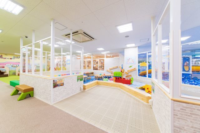 【平日券:ピュアキッズ既存会員用】ピュアキッズ甲子園 大型室内公園 1日遊び放題フリーチケットの写真