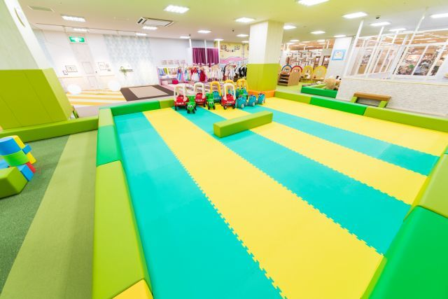 【休日券：ピュアキッズ既存会員用】ピュアキッズ甲子園 大型室内公園 1日遊び放題フリーチケットの写真