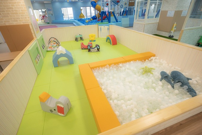 【平日券：ピュアキッズ既存会員用】ピュアキッズ広島 大型室内公園 1日遊び放題フリーチケットの写真