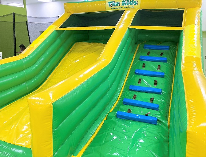 ★100円割引★【平日1日パック】子供の室内遊び場「ジャングルキッズ イオンモール高松店」の写真