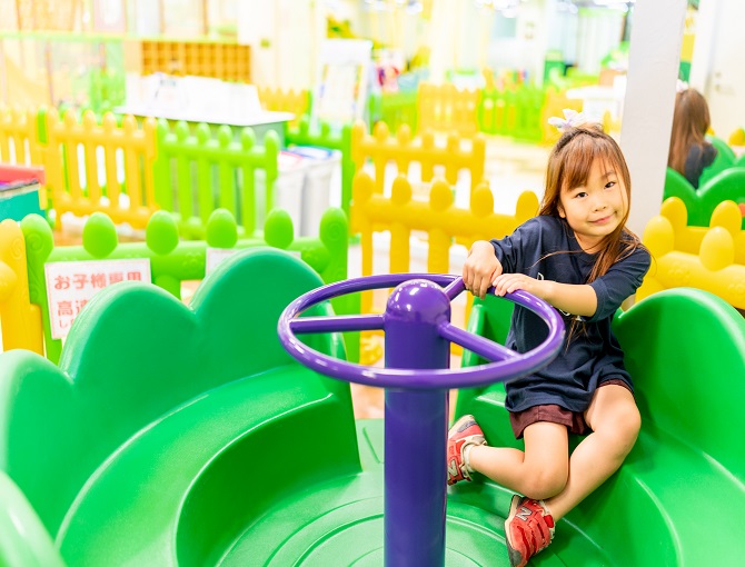 ★最大100円割引★【平日券】平日1日遊び放題 ザキッズ CiiNA CiiNA屯田店の写真
