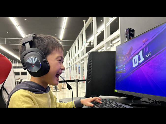 【全日】日本最大級のデジタルテーマパーク!REDEE 120分遊び放題チケットの写真